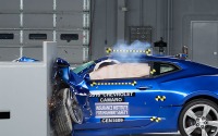 【IIHS衝突安全】シボレー カマロ 新型、トップセーフティピックを逃す 画像