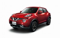 日産 ジューク、15RX Vセレクションにスタイルブラックパッケージを設定 画像