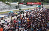 【鈴鹿8耐】ピットウォークではニッキー・ヘイデンに長蛇の列 画像