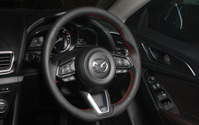 オートエクゼ、スポーツステアリングに デミオ/CX-3/アクセラ 用を追加 画像