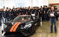 フォード GT 新型の生産開始…9年ぶり復活したスーパーカーは環境に配慮 画像