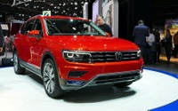 【デトロイトモーターショー2017】VW ティグアン 新型にロング、初公開…110mm長い 画像