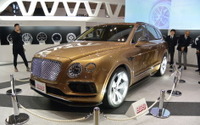 【東京オートサロン2017】BBS、ベンテイガ採用のホイールを実車装着展示 画像