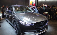 【東京オートサロン2017】マツダ CX-5 新型、早くもカスタマイズ 画像