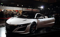 【東京オートサロン2017】アロンソ、バトンのサイン入りNSXが登場 画像