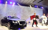 ベントレーコンチネンタルGT V8Sムーンクラウドエディション…日本向け12台の限定車登場 画像