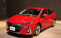 【トヨタ プリウスPHV 新型】MEGA WEB、8台を特別展示…試乗も実施 画像