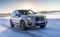 BMW、X3 次期型開発プロトタイプの写真を公開---雪上テスト 画像