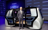 【ジュネーブモーターショー2017】VWのSedric、未来の完全自動運転車は家族の一員?! 画像