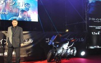 ホンダ NM4、たけしの後ろに…映画『ゴースト・イン・ザ・シェル』の緊張感高める 画像