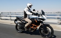 【KTM 1190アドベンチャーR 動画試乗】電制パワーでダートも楽々、KTMの哲学が光る…佐川健太郎 画像