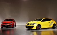 ニュルFF市販車最速モデル“有終の美”…ルノー メガーヌRS ファイナルエディション発進 画像