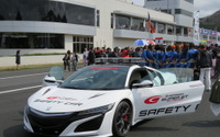 【SUPER GT】レース運営を支えるのもハイパフォーマンスカー…NSXとマカン 画像