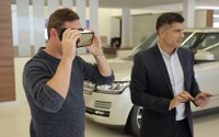 新型ディスカバリー、実物大サイズでVR体験…正規ディーラーに最新システム導入 画像