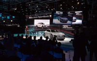 【上海モーターショー2017】会場ではアウディ e-tronスポーツバック に注目だが、市場の関心の高さは… 画像