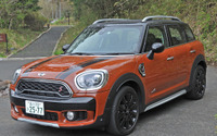 【MINI クロスオーバー 試乗】ストレートに伝わる「クーパーSD」の過激なトルク…諸星陽一 画像