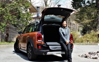 【MINI クロスオーバー 新型】これ1台ですべて賄えるMINI 画像