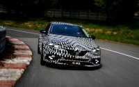 ルノー メガーヌRS 次期型、プロトタイプを公開…F1モナコGPでデビューへ 画像