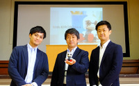 KIROBO mini 小学校へ入学、3か月で教室の近未来と成長をみる 画像