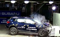 「理想の形につぶれた」スバル XV 新型、高い衝突安全性を動画で見る 画像