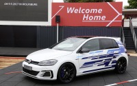 VW ゴルフのPHV、高性能コンセプト初公開…272馬力に強化 画像