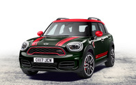 MINI クロスオーバー、最強モデル JCW を追加…最高出力231ps 画像