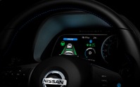 日産 リーフ 次期型、コクピットを公開…プロパイロット作動!! 画像