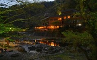 入るだけで綺麗に、石けんいらずの秘境温泉へ【ドライブコース探訪】 画像