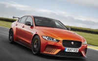 【グッドウッド2017】ジャガー史上最強、XE に600馬力の「プロジェクト8」誕生 画像