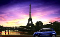 ルノー トゥインゴ、パリが輝く夏の夕暮れをイメージした限定車を発売 画像