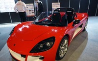 【人とくるまのテクノロジー2017名古屋】トミーカイラ ZZ にPC樹脂製フロントウインドウ採用…今秋発売 画像