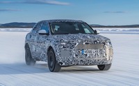 ジャガー最小SUV、E-PACE プロトタイプの画像を公開 画像