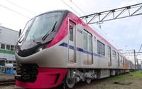 クロス・ロング兼用の京王電鉄「5000系」9月29日デビュー…当面はロング運用 画像