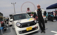サーキットの実況でお馴染みピエール北川アナが N-ONEレース に挑戦! 画像