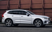 ボルボ XC60 新型に「ポールスター」、ツインチャージャーPHVは421馬力に強化 画像