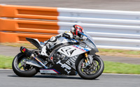 【BMW HP4 RACE 試乗】最強・最高峰マシンはサーキットビギナーにも楽しめる…青木タカオ 画像