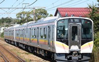 新潟の電車にデジタルサイネージ…12月からE129系に本格導入 画像