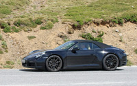 ポルシェ 911カブリオレ、次期型「S」を目撃…ハイブリッドも登場か 画像