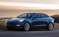 テスラの新型EV、モデル3 の詳細発表---航続500km 画像