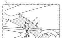 トヨタ、米国で特許を出願…フロントピラーが透過して見える安全技術 画像