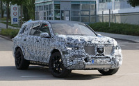 メルセデス GLS、次期型は“究極のファーストクラスSUV”へ 画像