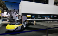 【フランクフルトモーターショー2017】スロバキア発の空飛ぶ自動車、市販はもう目前 画像