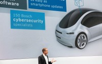 【フランクフルトモーターショー2017】車載ソフトの自動更新、数年以内に全新車に導入へ…ボッシュ 画像