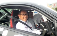 【新聞ウォッチ】対極のトヨタと日産、”遊び心”の豊田社長、”謹厳実直”の西川社長 画像