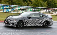 謎のレクサス RC F がニュルを走った…高性能スペシャル、2018年春登場か 画像
