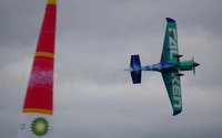 【レッドブル・エアレース 最終戦インディアナポリス】室屋、強運! Round of 14 で強豪ソンカに勝利! 画像