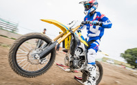 【スズキ RM-Z450】これが必勝電子デパイス…ホールショットでレースを有利に 画像