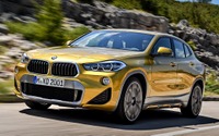 BMW X2、最新の先進運転支援システム搭載…自動駐車も可能 画像