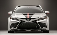 【SEMA 2017】トヨタ カムリ 新型、NASCARドライバーがカスタマイズ…ワイドボディ化 画像
