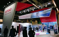 【ITS世界会議2017】デンソー、サイバーセキュリティやAIによる本線合流を紹介 画像